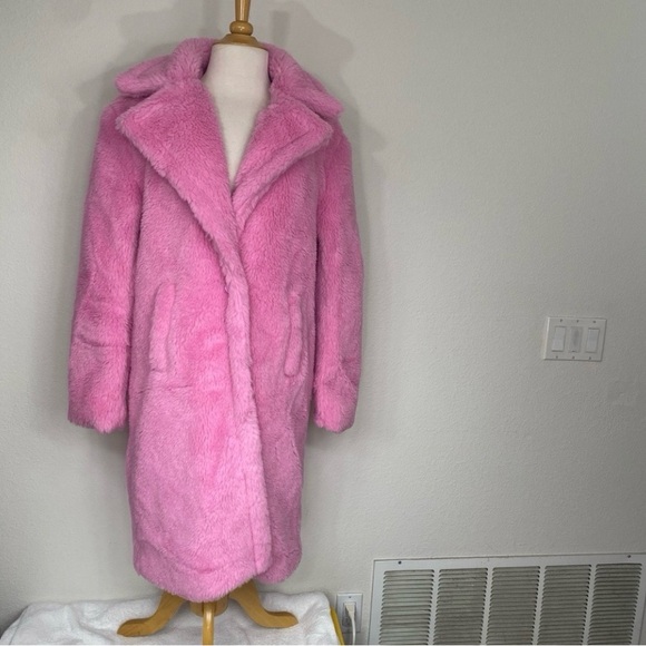 NWT New Azalea Wang Women's Barbie Pink Max Luxe Faux Fur Teddy Coat Size Large - Picture 1 of 15